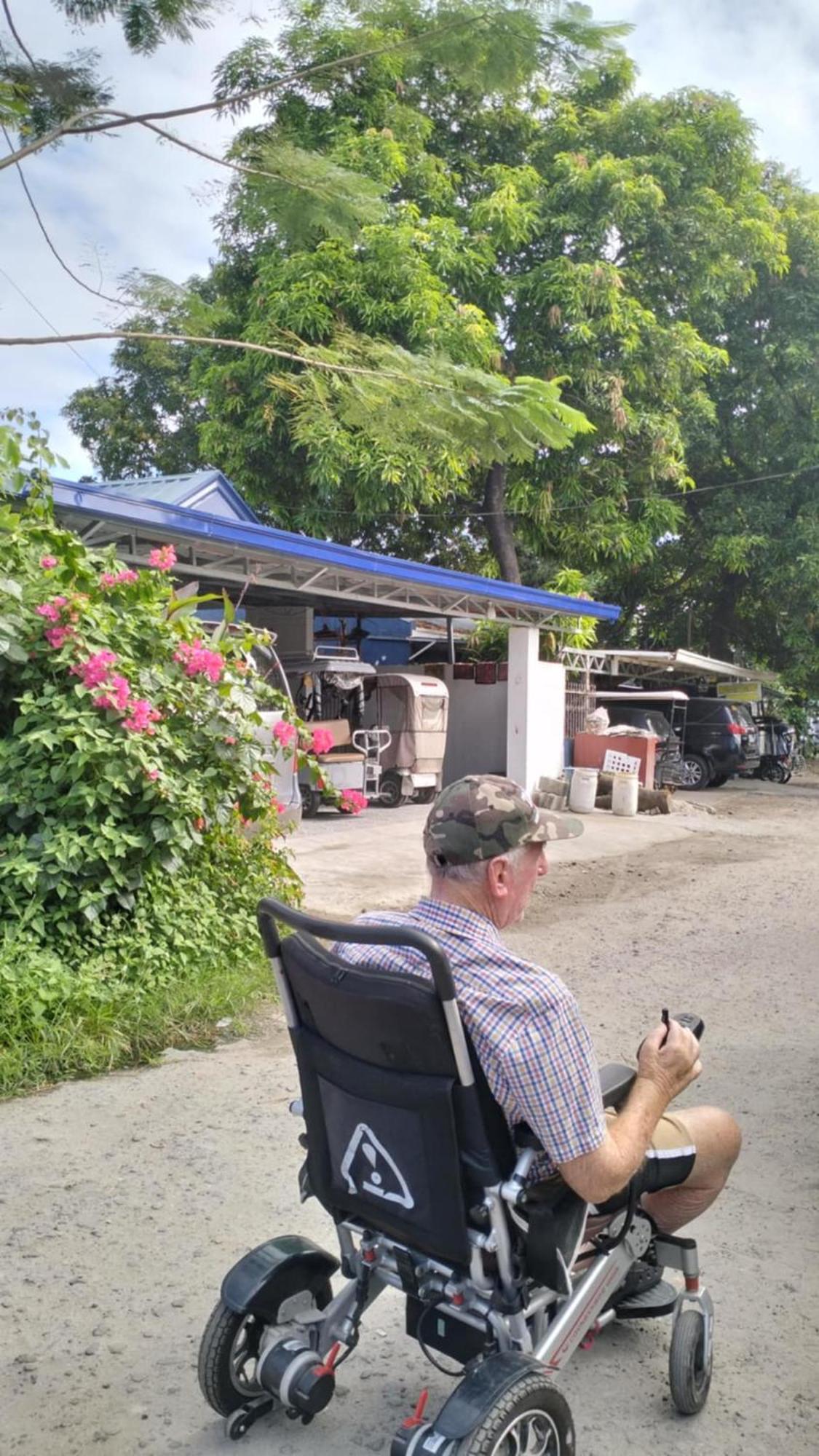 Angeles City Guesthouse Exterior foto